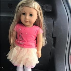 ISABELLE American Girl Doll RETIRED